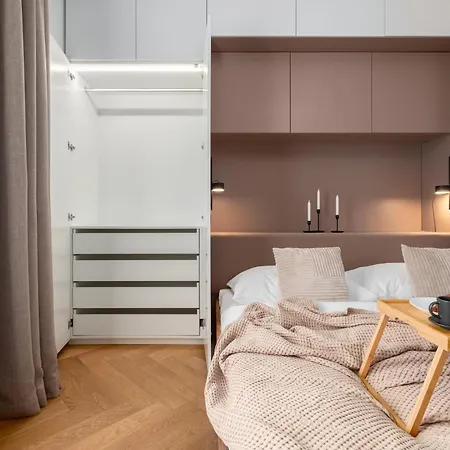 Apartment Days - Modern With Workspace - Quiet Area Prague